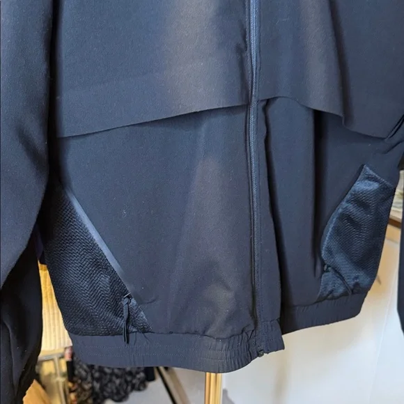 Figs Women's Black Sydney Jacket - Picture 3 of 5